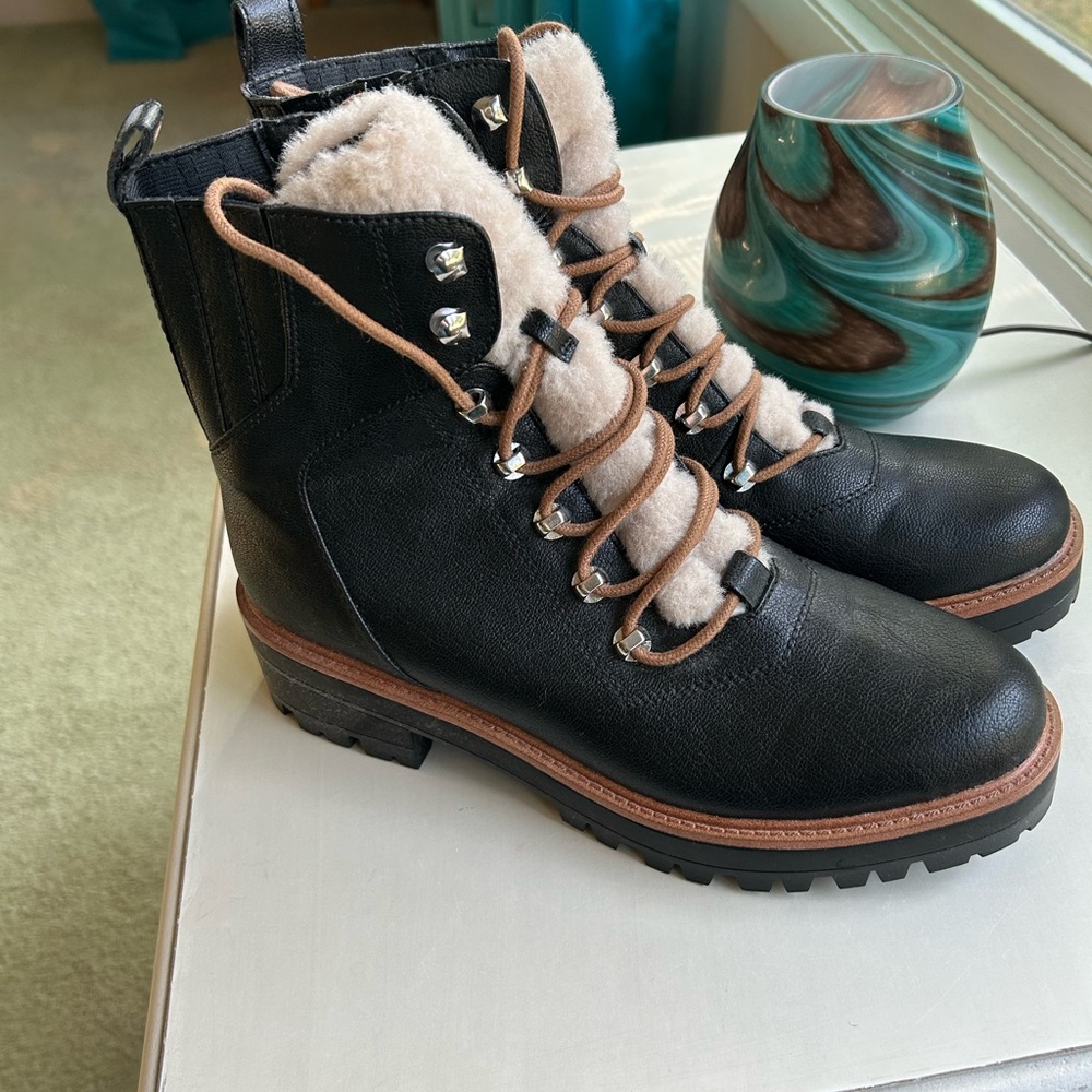 Nine West Black and Tan Combat Boots 9.5